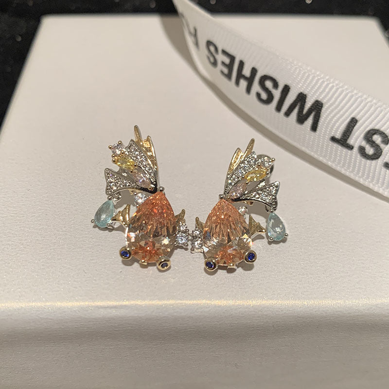 Water drop goldfish earrings are cute, small, ultra-shiny, exquisite, elegant, S925 silver needle, gold leaf, cartoon animal earrings