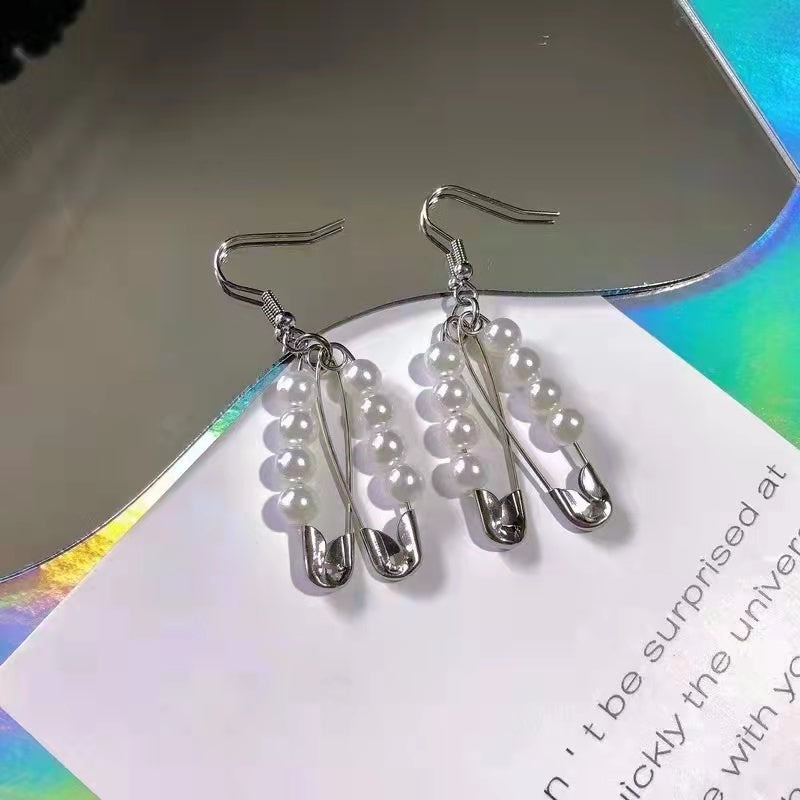 Punk Spice Retro Pearl Pin Earrings