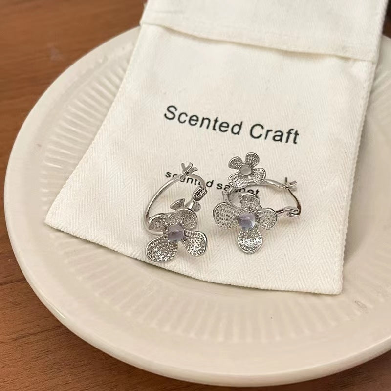 Metal flower moonstone copper earrings super fairy cold wind temperament daily with earrings earrings earrings circle net red earrings