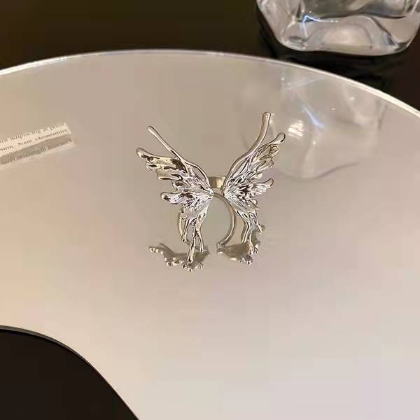 Butterfly fashion personalized ring
