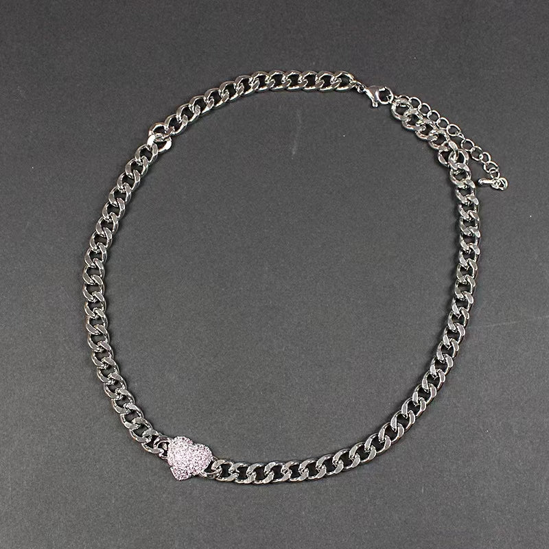 Pink diamond love pendant with niche design