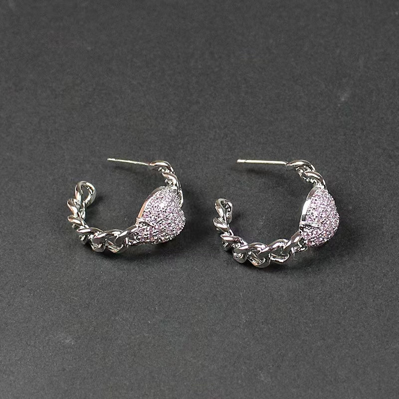 Pink diamond love pendant with niche design