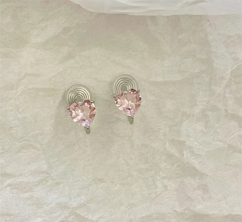 One piece ear buckle without ear hole, ear ring, love zircon pink, small and exquisite design, mosquito repellent incense tray, ear clip, female