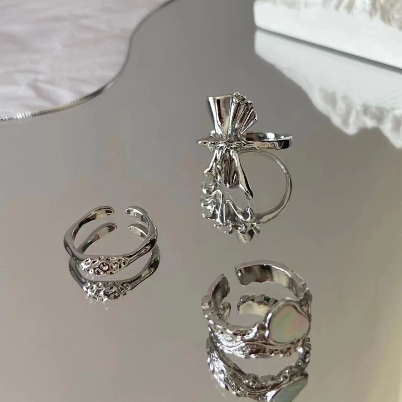 Magic Butterfly reverse design fold Y2K original heavy industry ring personality cool wind closed eyes series