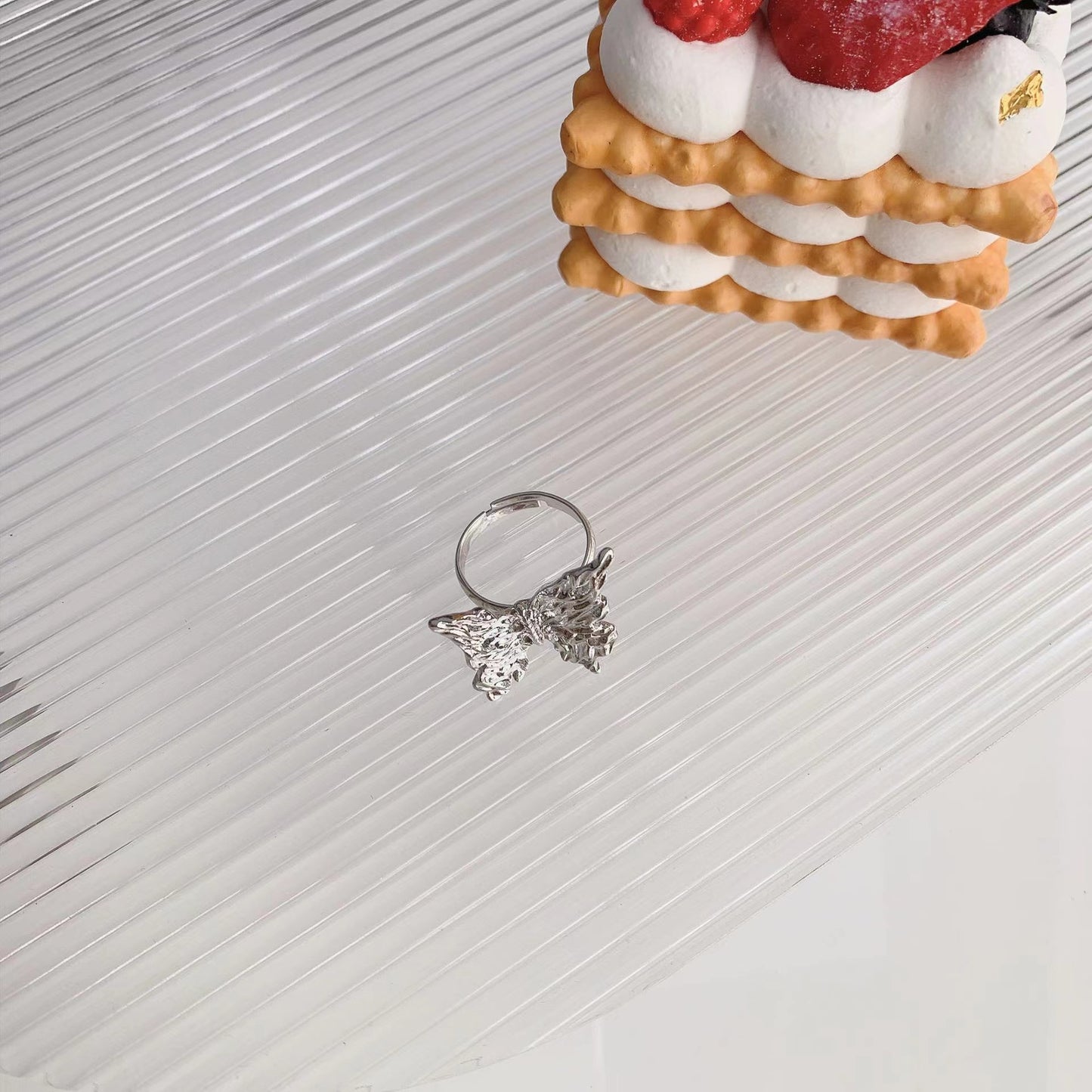 Metal texture butterfly ring, super fairy, delicate texture, cool wind, open ring, dark index finger ring