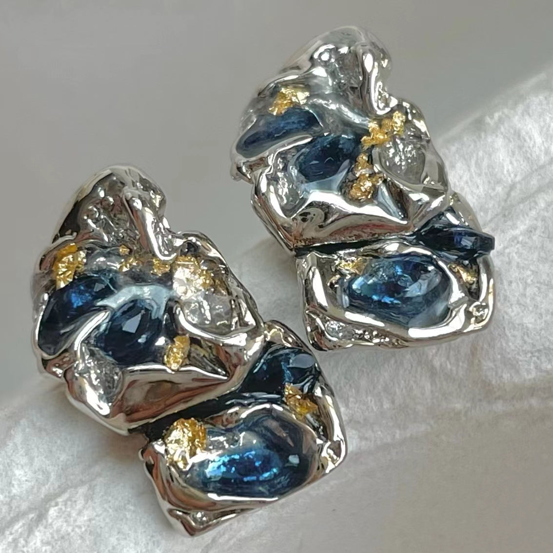 Wrinkled texture, gold foil with diamond, cool wind, versatile, hot Earrings