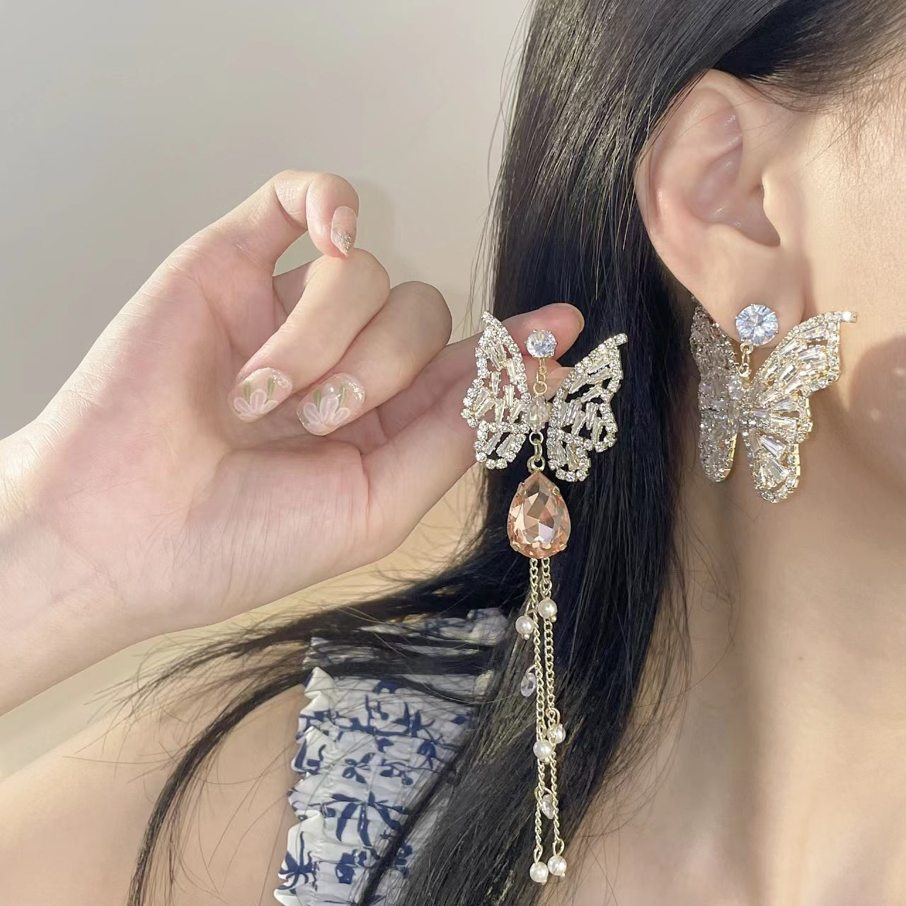 Diamond Butterfly hollow crystal Tassel Earrings asymmetric Earrings long exaggerated Diamond Silver Needle Earrings