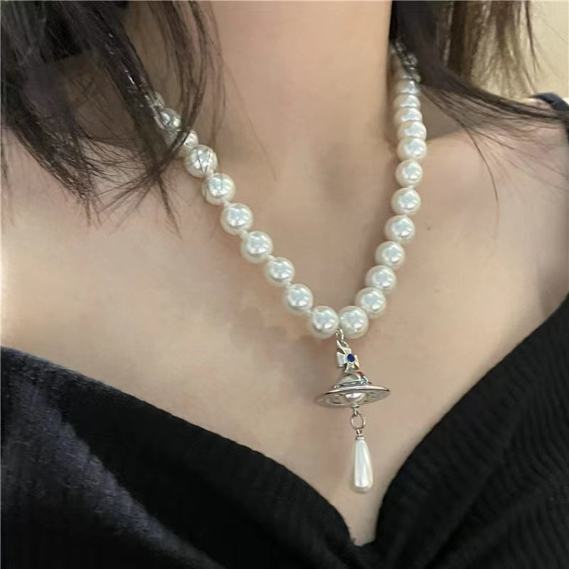Baroque palace style light luxury pearl texture French Necklace Frisbee planet pearl pendant sweater chain neck chain