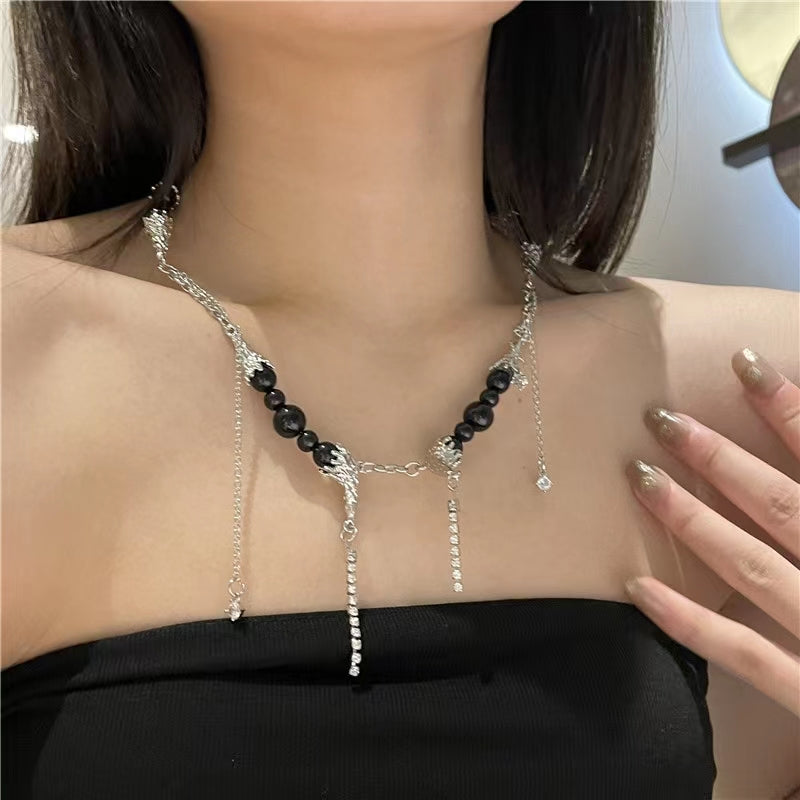 High sense black gem pearl necklace, light luxury, minority design, European and American hip-hop style couple necklace