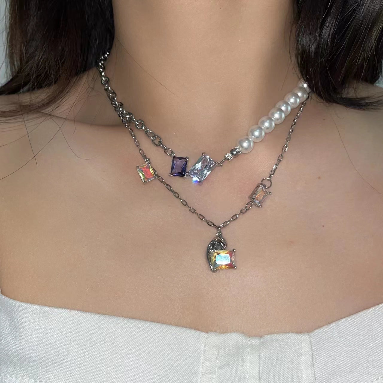 Sweet cool wind dark retro niche gem necklace sparkling zirco necklace superimposed pearl stainless steel necklace
