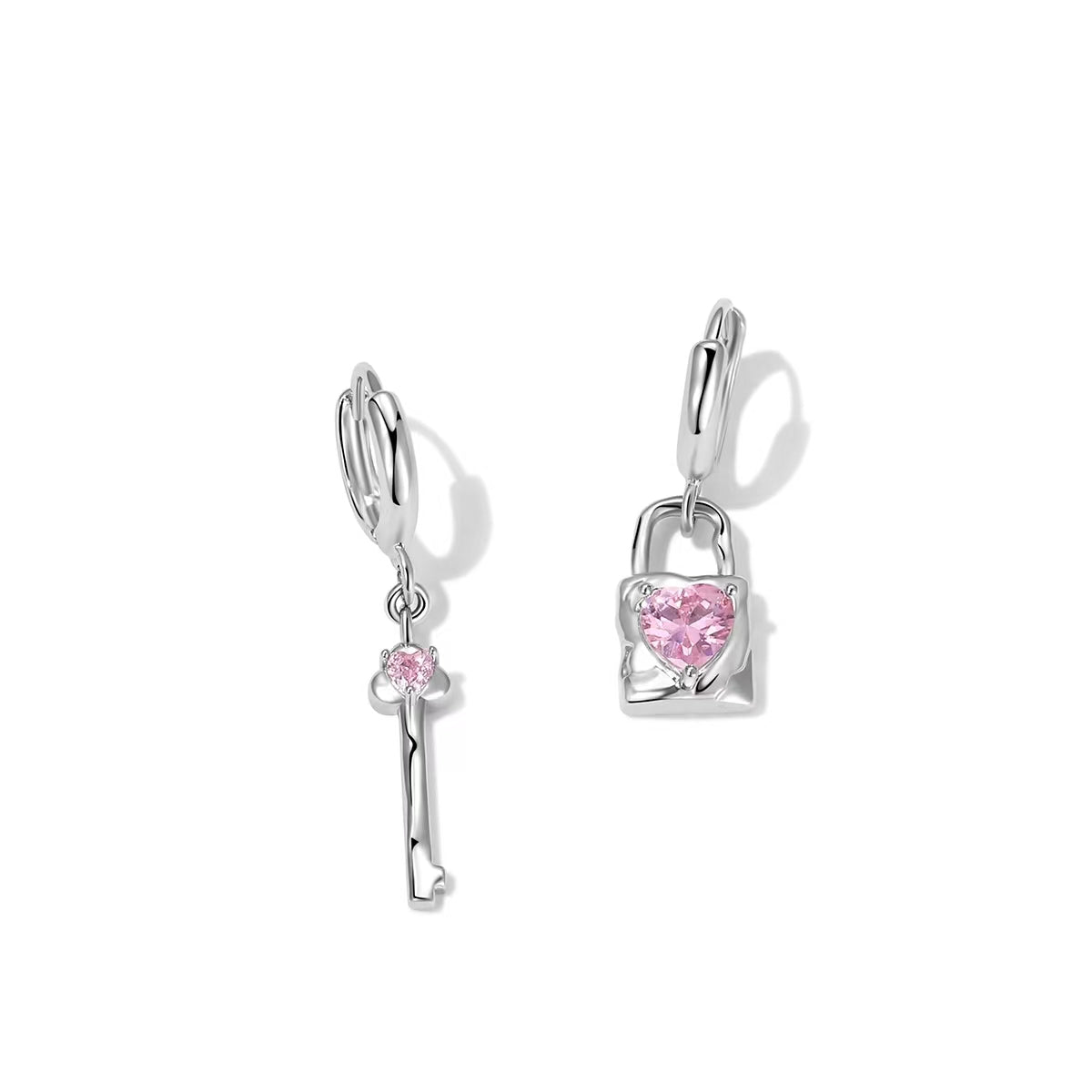 Pink Love Key Lock Asymmetrical Ear Buckle Small Design Sweet Cool Girl