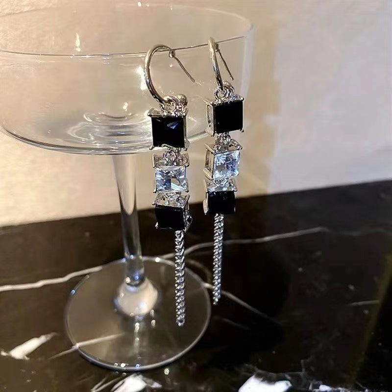 925 Silver Needle Asymmetrical Chain Tassel Earrings Silver Cool Wind Sweet Cool Earrings