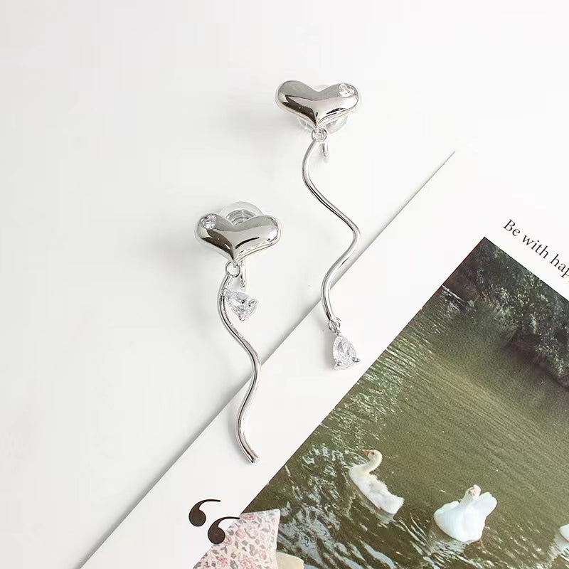 High grade delicate cool zircon love ear studs simple personality ear clip