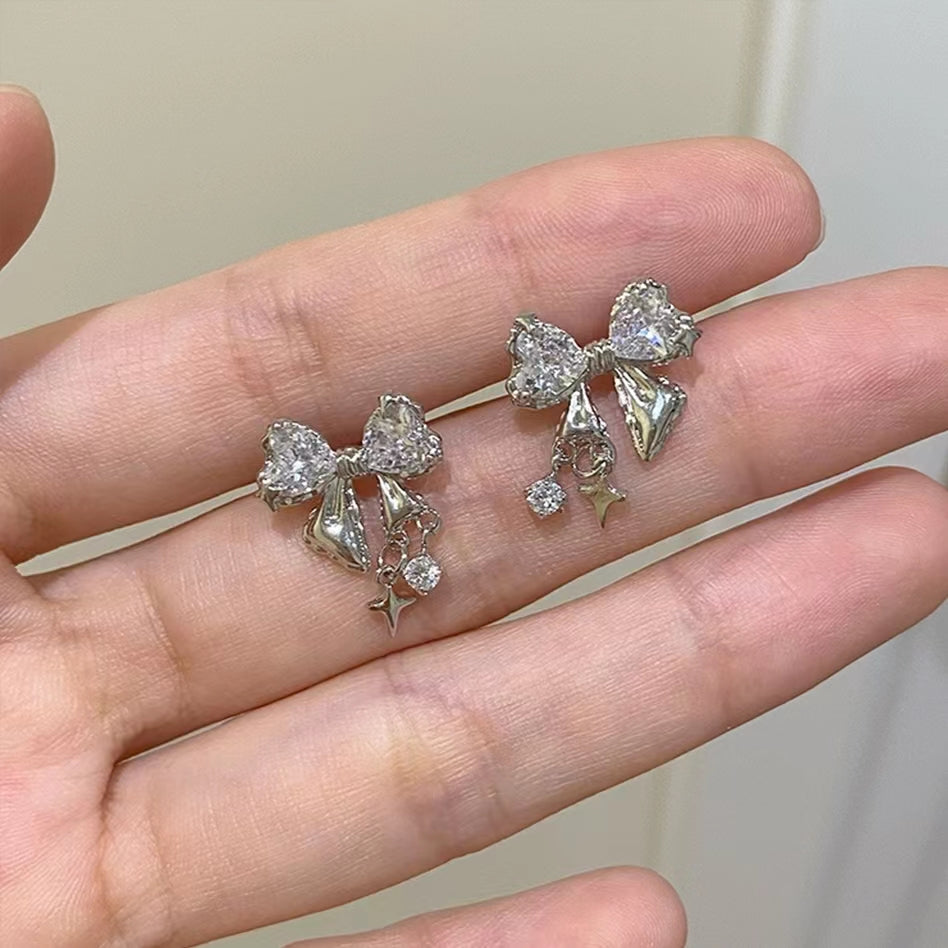 diamond inlaid bow earrings "star shaped small crowd design fashionable zircon