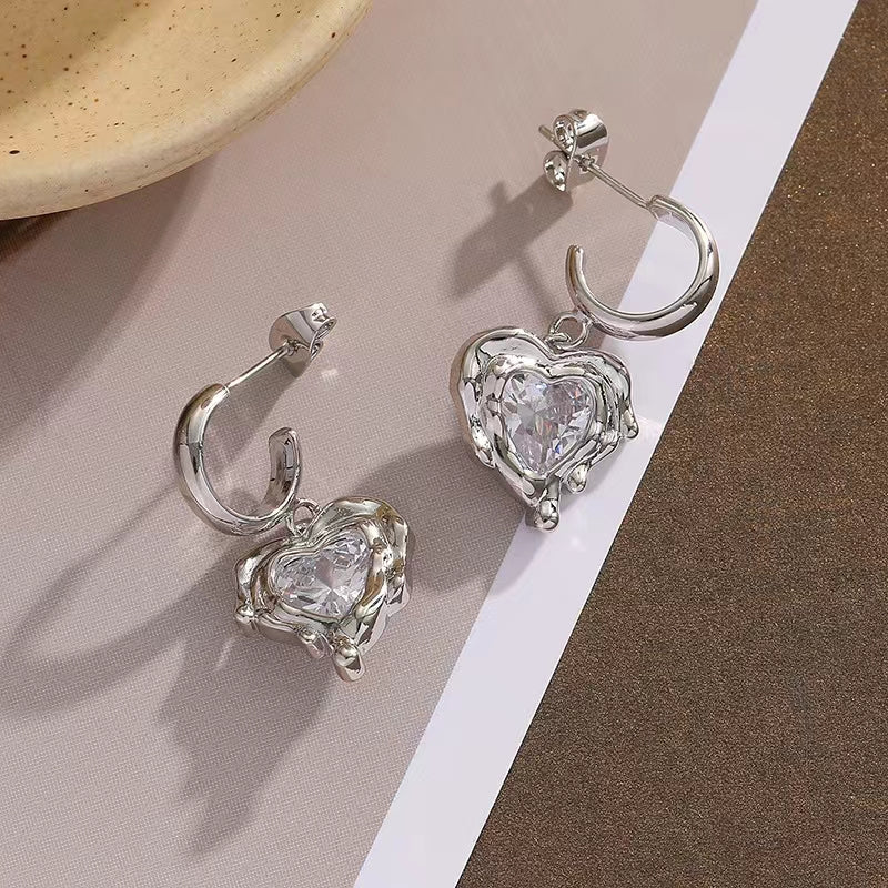 Love earrings Women's fashion net red with peach heart zircon earrings
