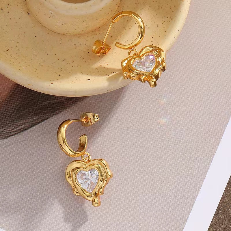 Love earrings Women's fashion net red with peach heart zircon earrings