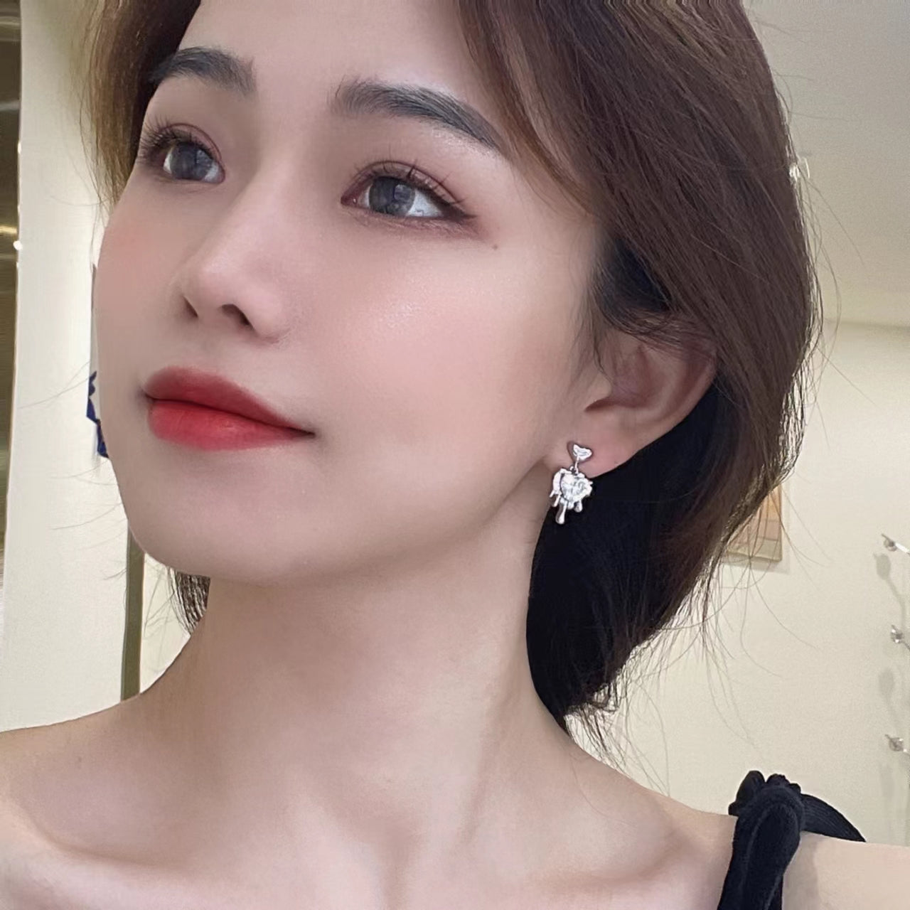 Sweet, cool, cool, caring earrings, female silver liquid drop earrings, small design