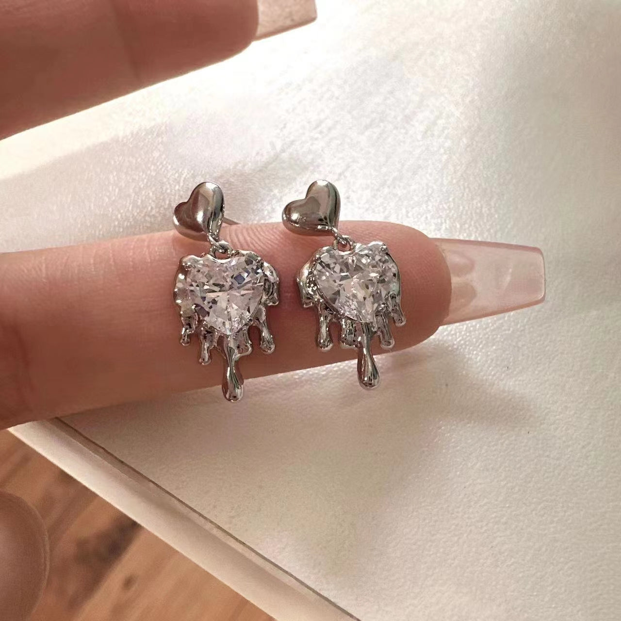 Sweet, cool, cool, caring earrings, female silver liquid drop earrings, small design
