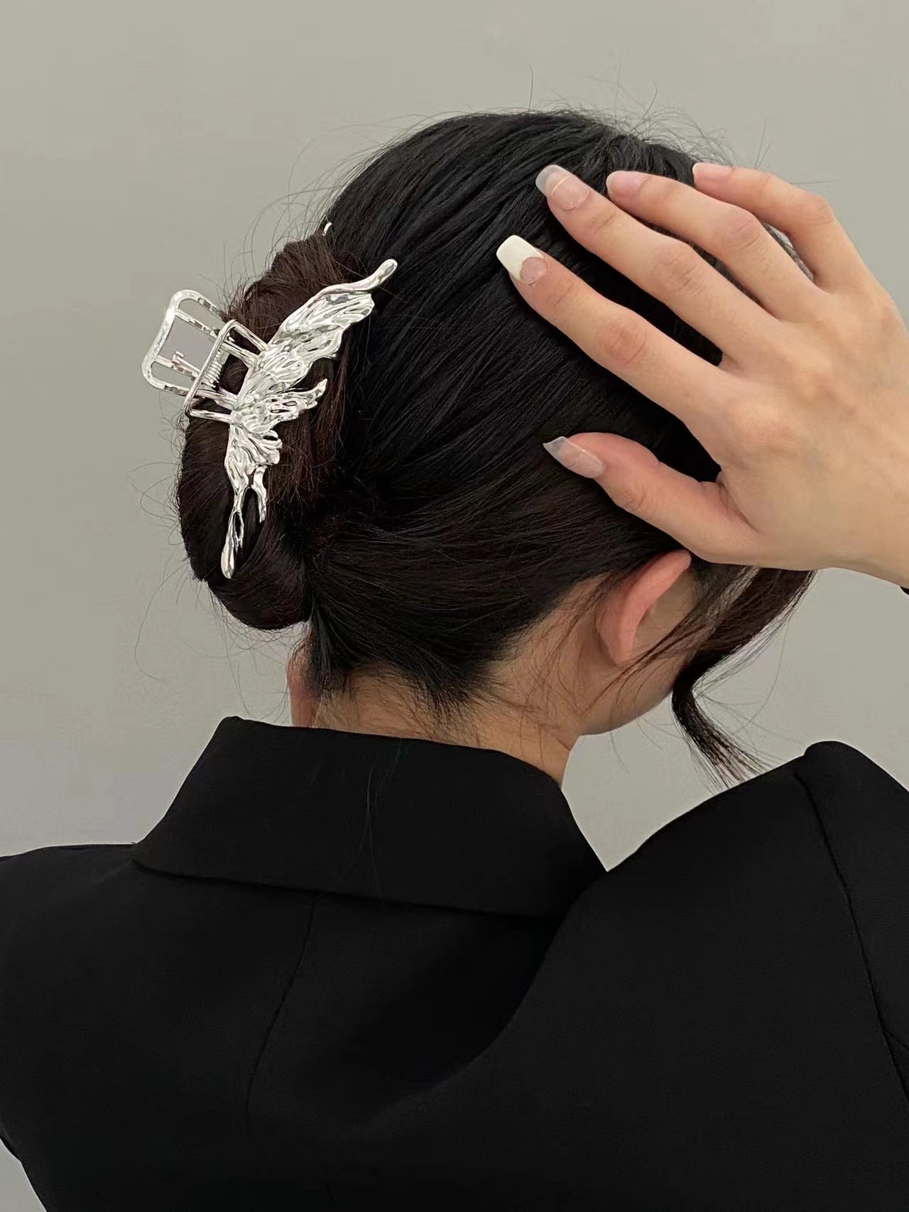 Vintage metal liquid cool wind silver grip shaped hair clip with high quality