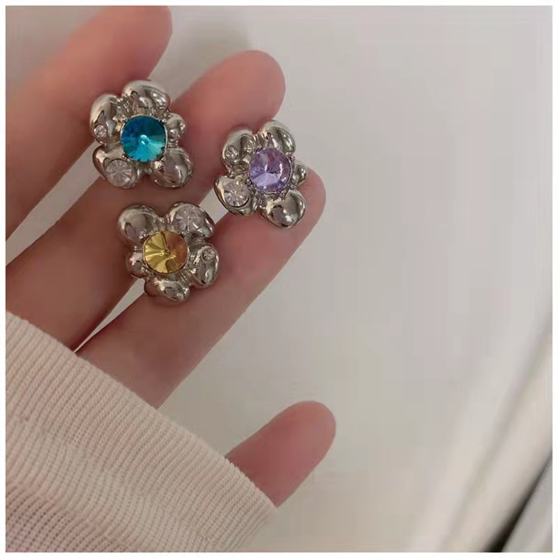 Super flash small Flower Rhinestone ear bone clip