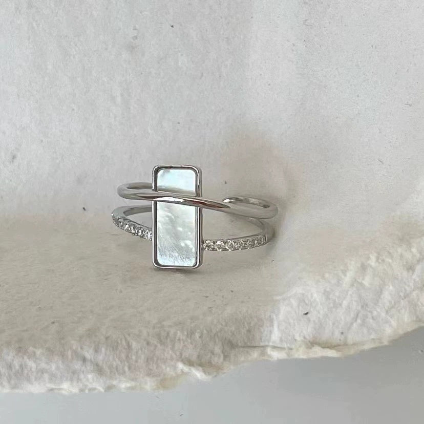 Design niche premium sense light luxury exquisite unique ring