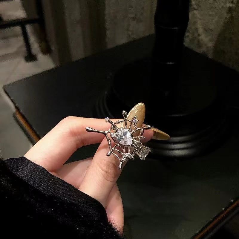 Unique spider web zirconia ring