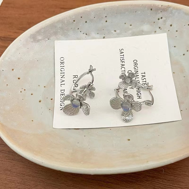 Metal flower moonstone copper earrings super fairy cold wind temperament daily with earrings earrings earrings circle net red earrings