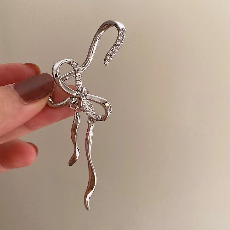 Can't untie the bow teenage sense of exquisite exaggerated ear clips