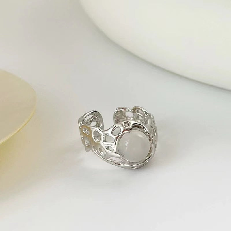 Green diamond shaped wide white agate ring