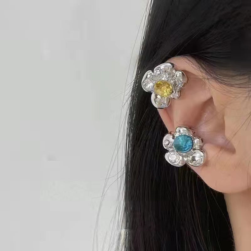 Super flash small Flower Rhinestone ear bone clip