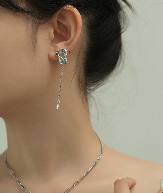 Blue glass series necklace female wholesale niche design new Chinese senior sense of fresh sweet cool wind collarbone chain jewelry