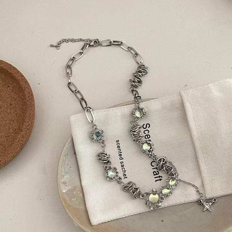 Thorny niche design sense super fairy glazed cat's eye necklace
