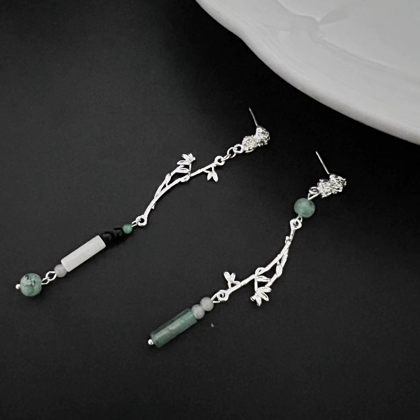 Green metal flower branch tassel chain necklace
