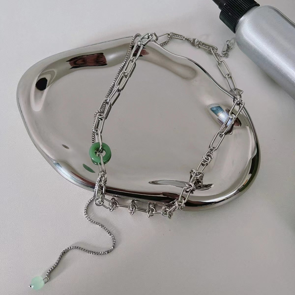 Niche design sense of a hundred with a high sense of titanium steel necklace