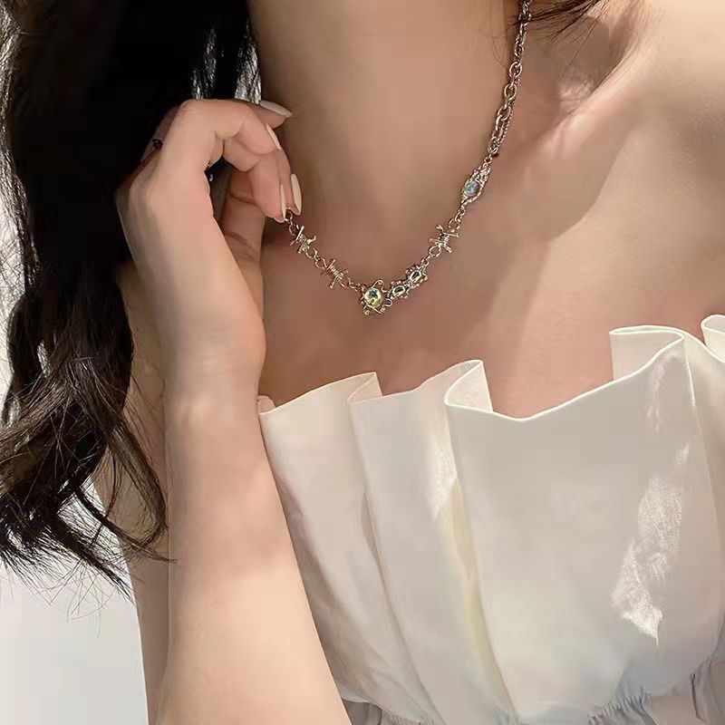 Sweet Cool Hottie Lock Necklace