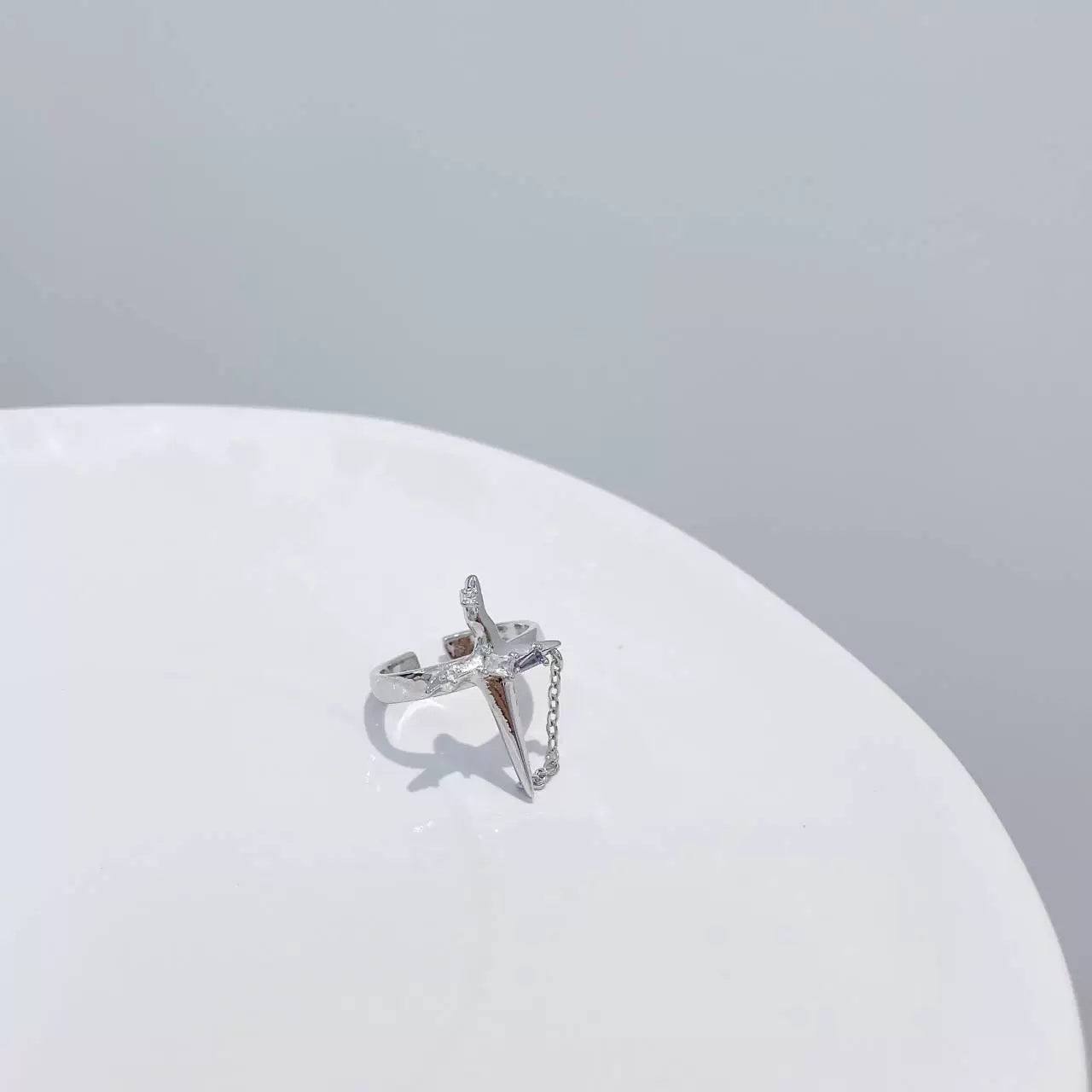 Cold wind chic sense niche delicate pearl ring