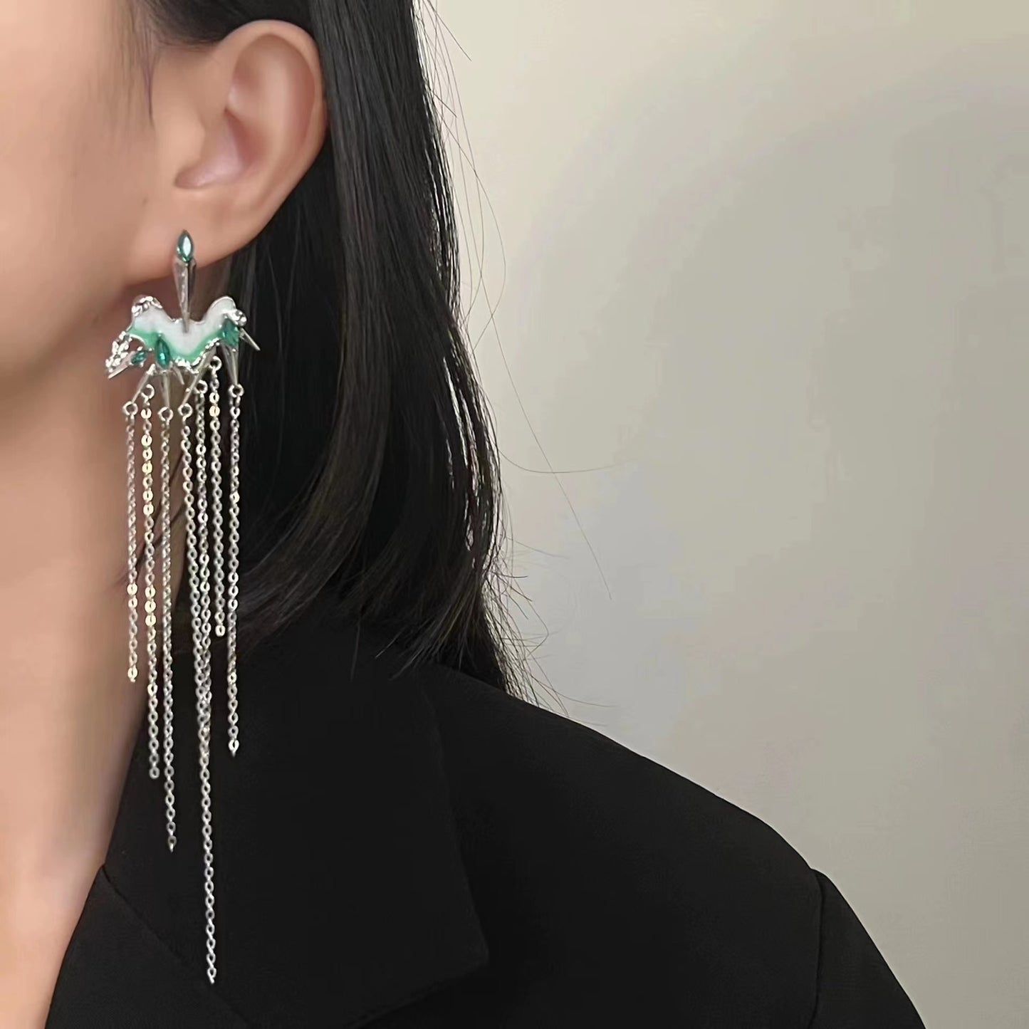Sweet cool girl thin green zircon tassel long earrings