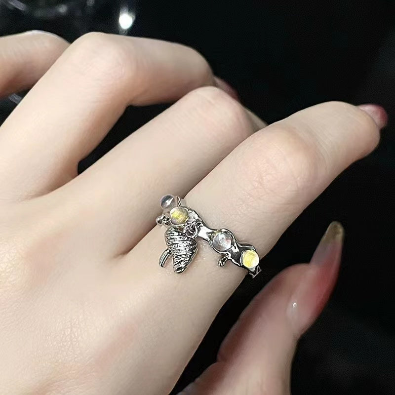 Niche design irregular French pleated texture ins dark style moonstone ring