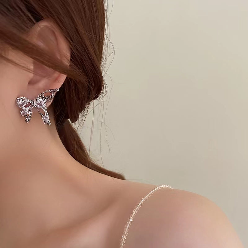 Dream butterfly dance high sense of retro metal zircon butterfly earrings light luxury fashion niche design Korean earrings