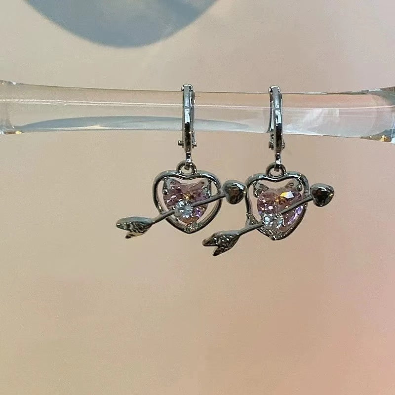 Love heart openwork pink diamond sweet cool collarbone necklace
