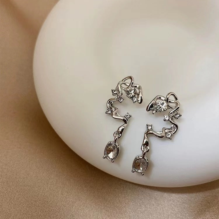 Twining vine Earrings
