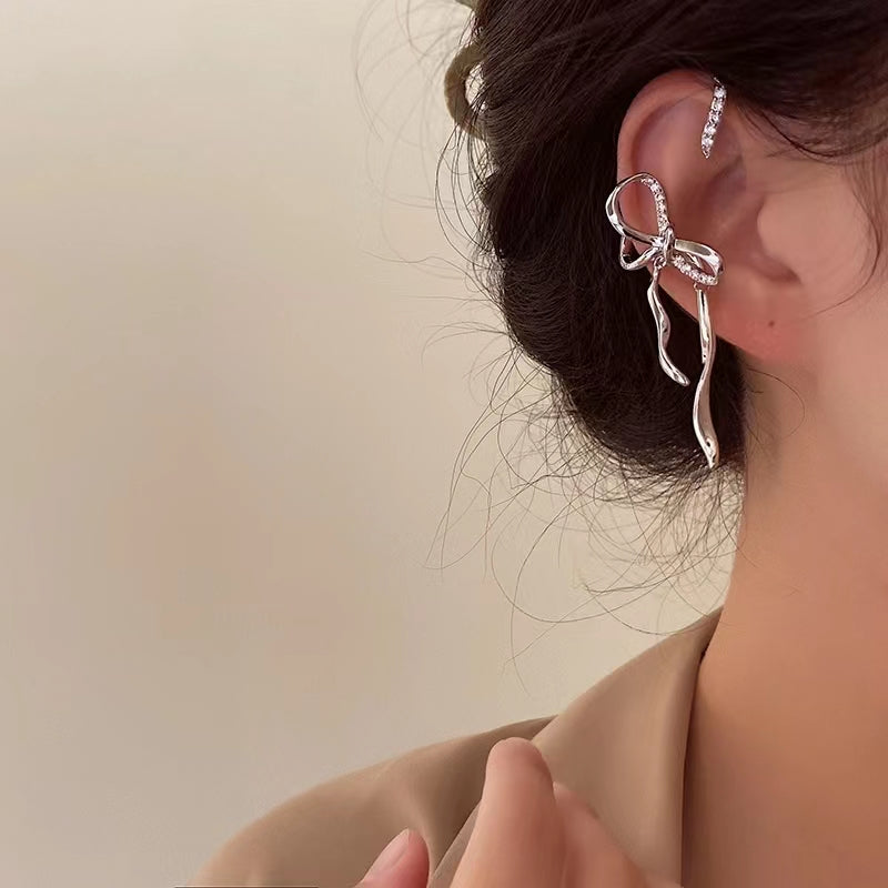 Can't untie the bow teenage sense of exquisite exaggerated ear clips