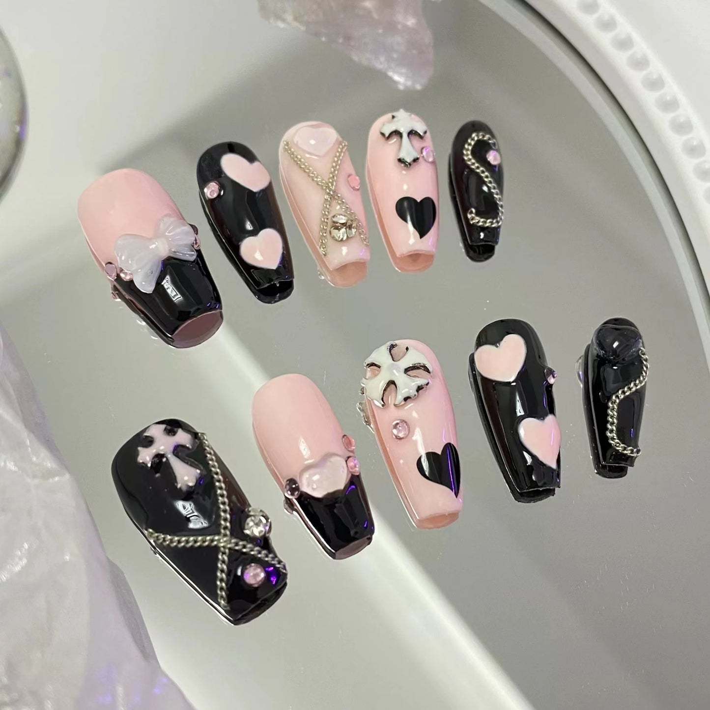 Hand customized nails