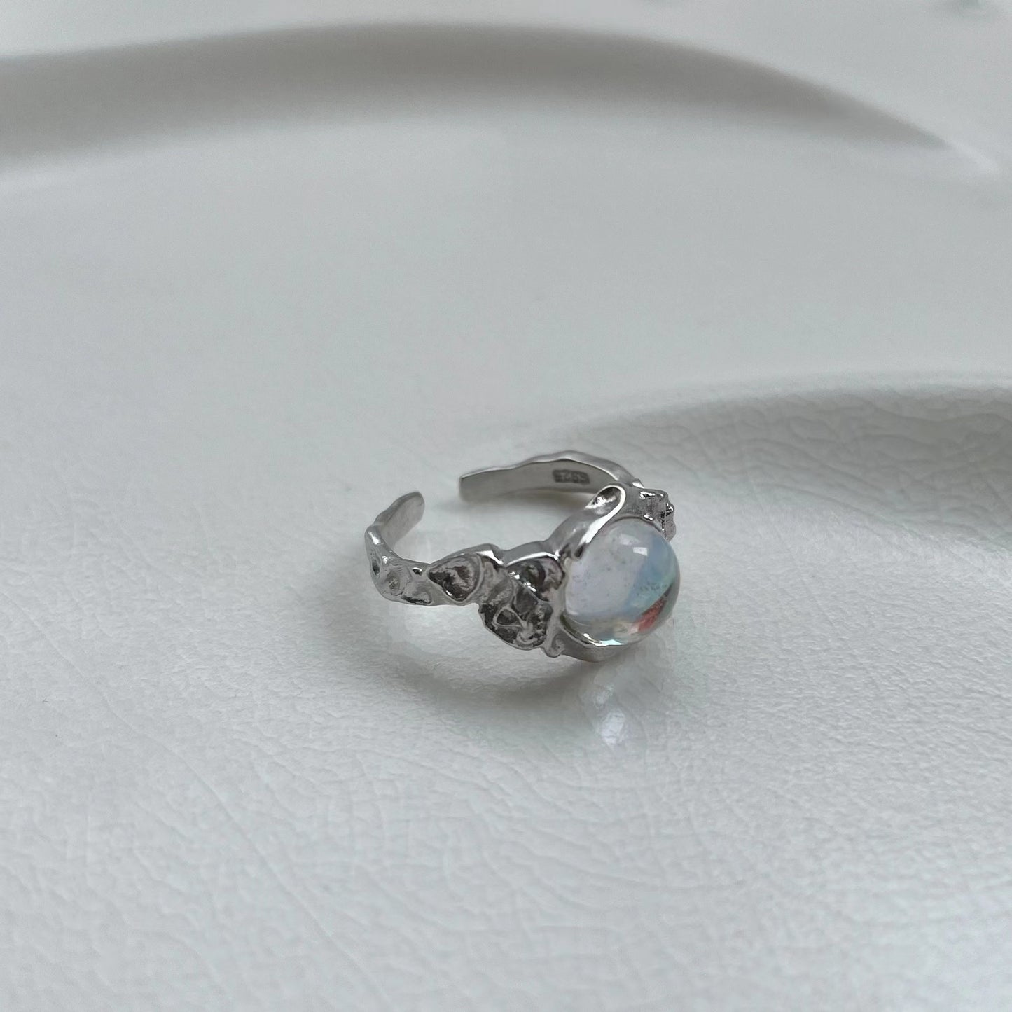 French personality senior niche design sense ins cold wind tide cool female simple moonstone index finger open ring
