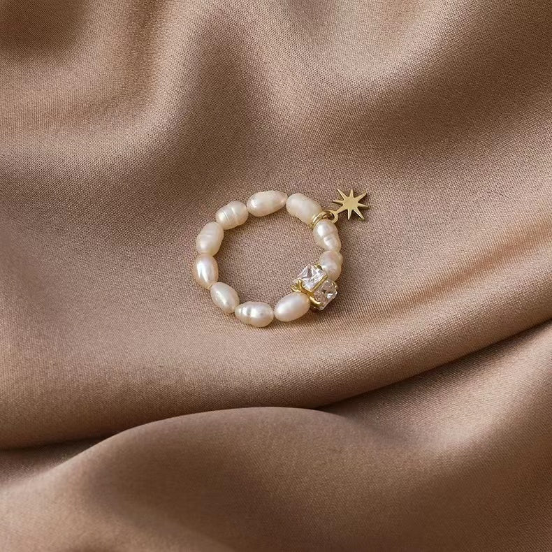 Freshwater pearl girl heart zirconia flower ring
