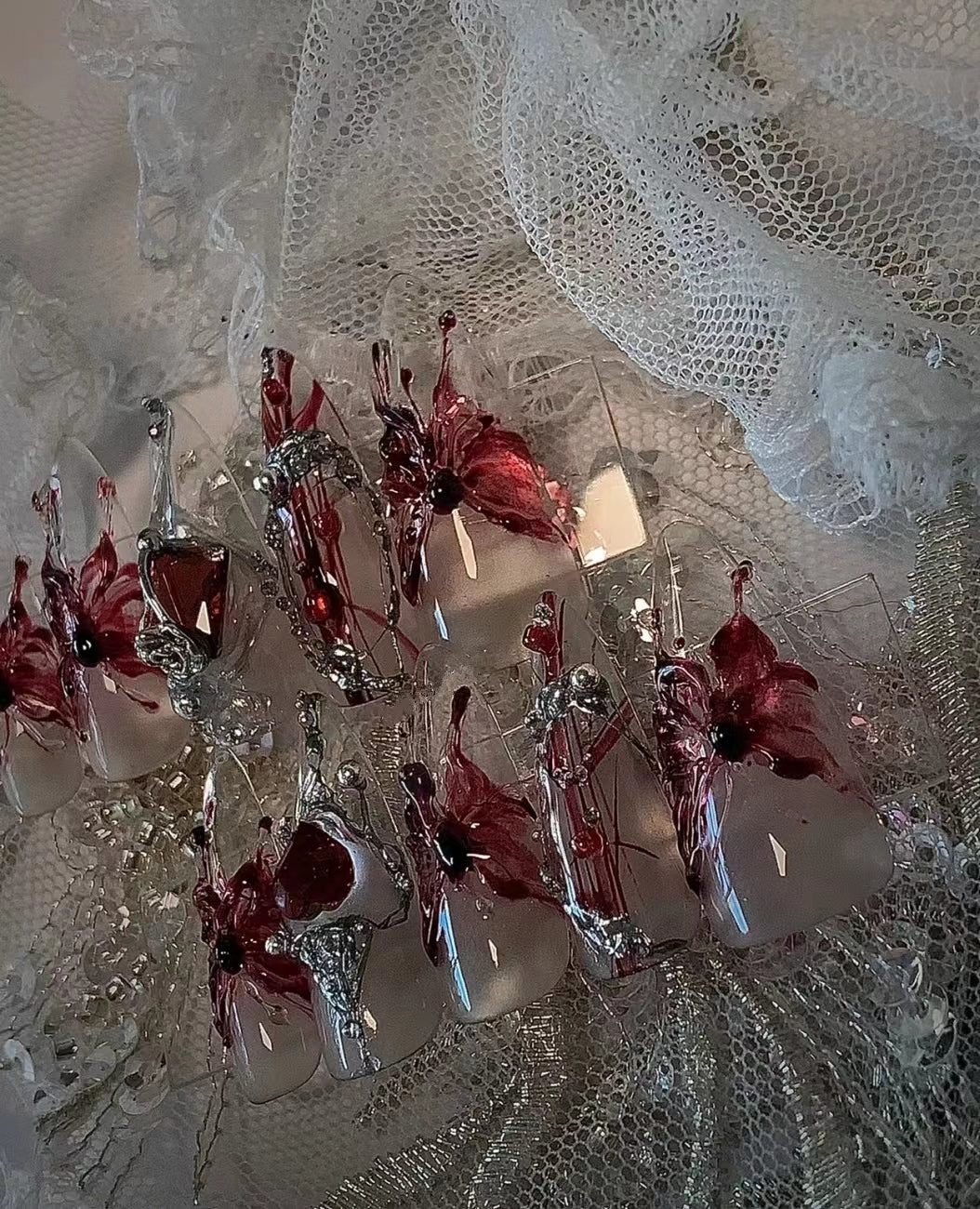 Pure hand-painted blood butterfly nails difficult