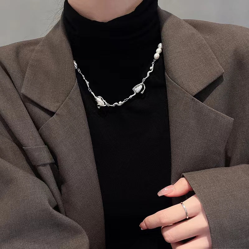 Light Luxury Irregular Pearl Necklace