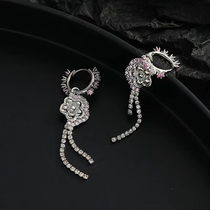 Zirconia earrings female senior sense ins cold wind fashion personality silver earrings popular hundred with sweet cool earrings tide