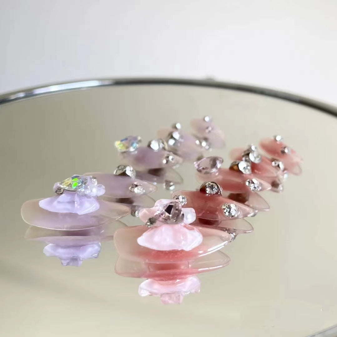 Customized nail enhancement, beautiful and affordable