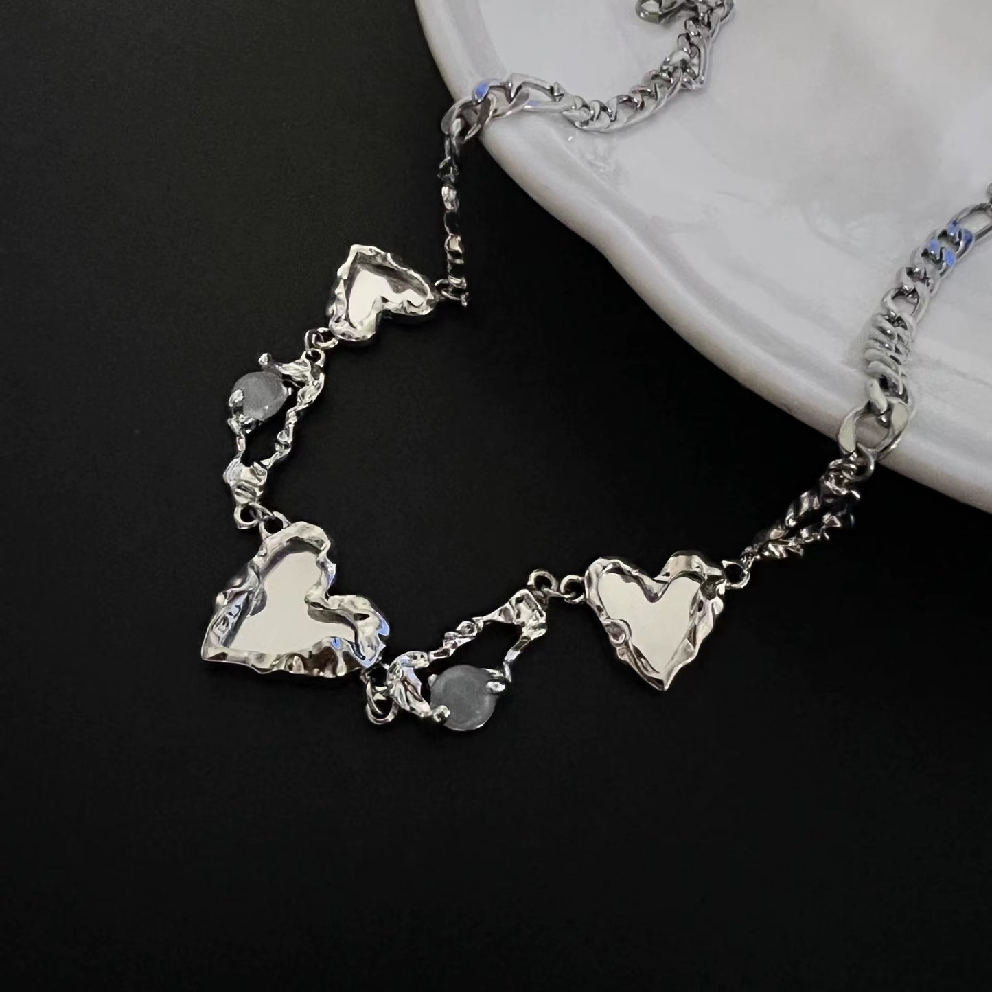 Niche design mirror love necklace